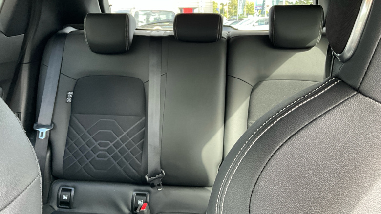 Nissan Juke 1.0 DiG-T 114 Tekna 5dr Petrol Hatchback